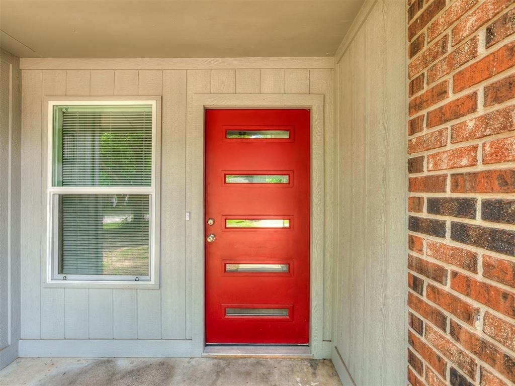 221 W Wayne Street - Photo 3