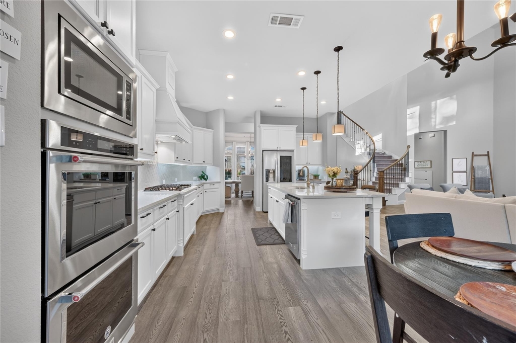 9633 Croswell Street - Photo 8