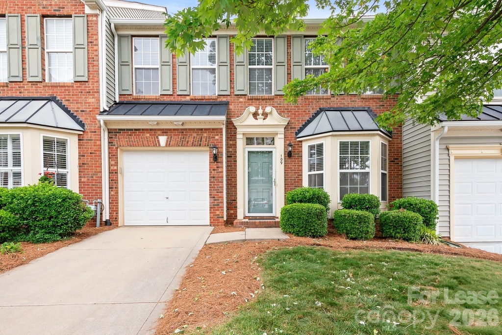 109 Kase Court - Photo 0