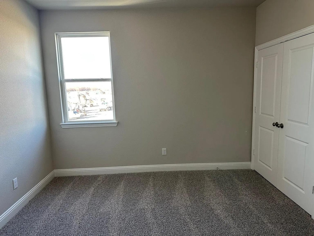 3124 Lucia Way - Photo 3