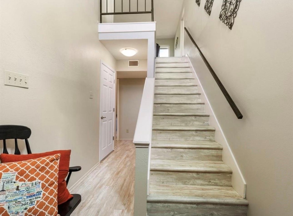 5016 Elms Court - Photo 12