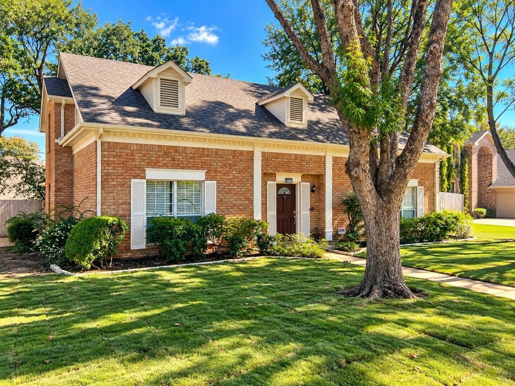 4301 Murwick Drive - Photo 1