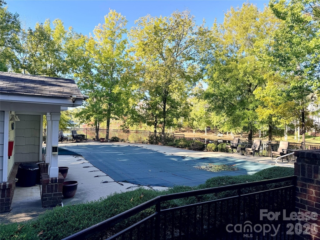 547 Southeast Drive - Photo 39