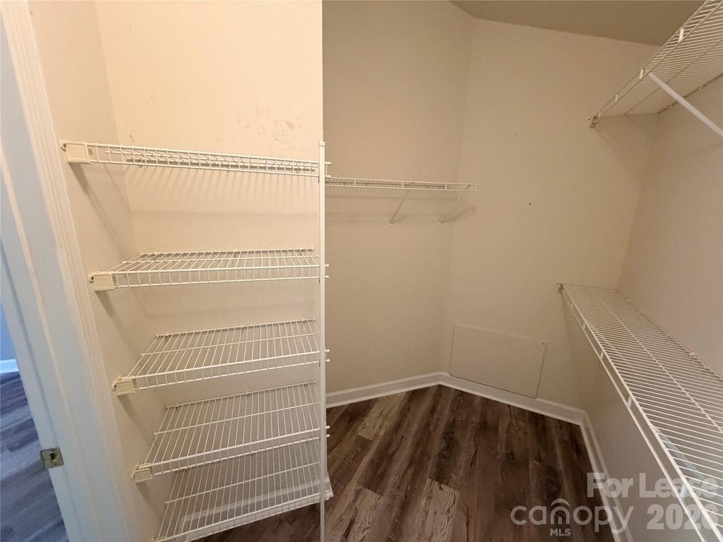 547 Southeast Drive - Photo 26