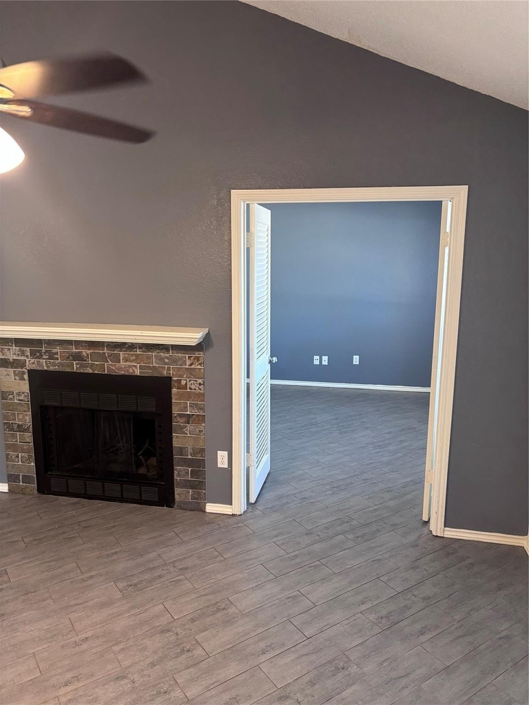 111 Glade Shadow Drive - Photo 0