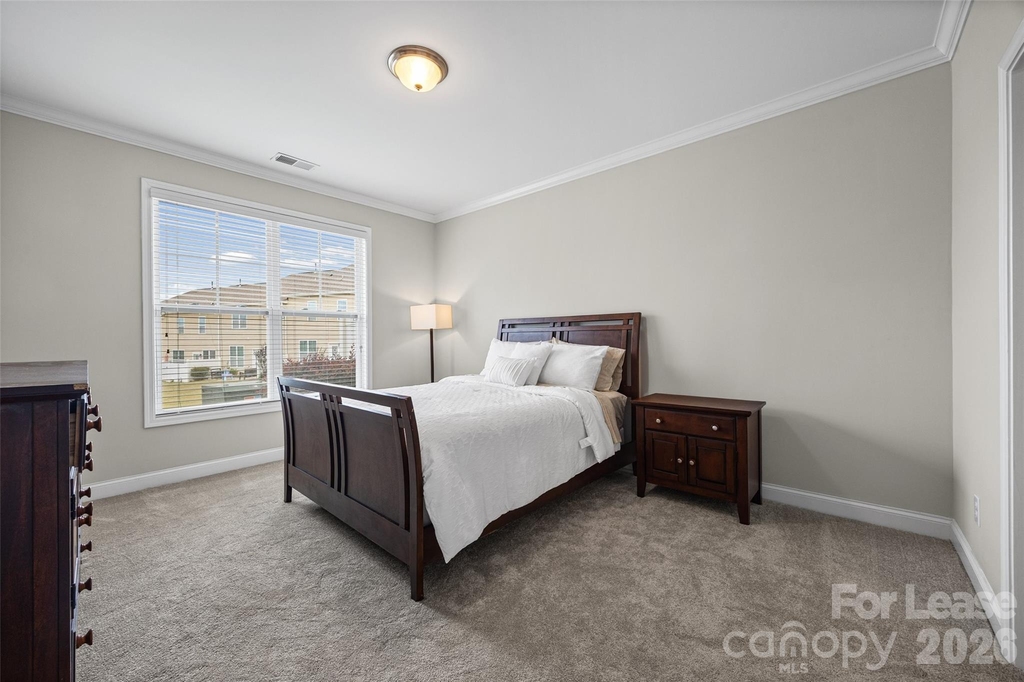979 Pennington Drive - Photo 13