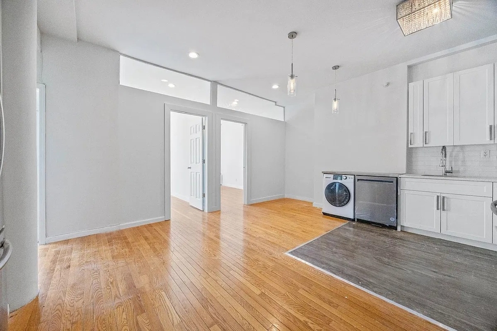 106 Fulton Street - Photo 3