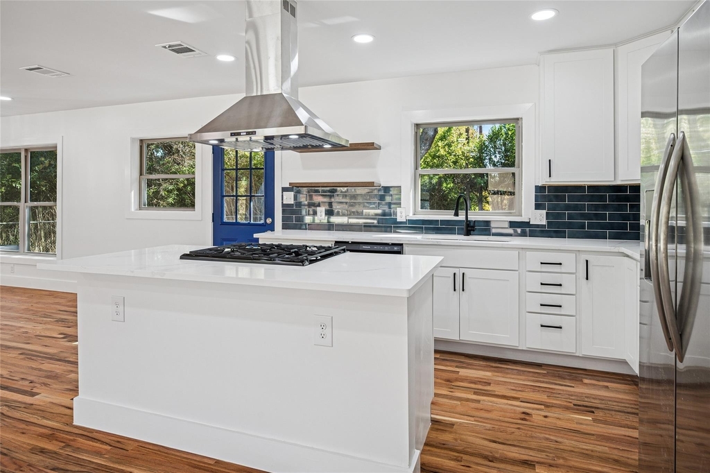 9946 Kilarney Drive - Photo 10