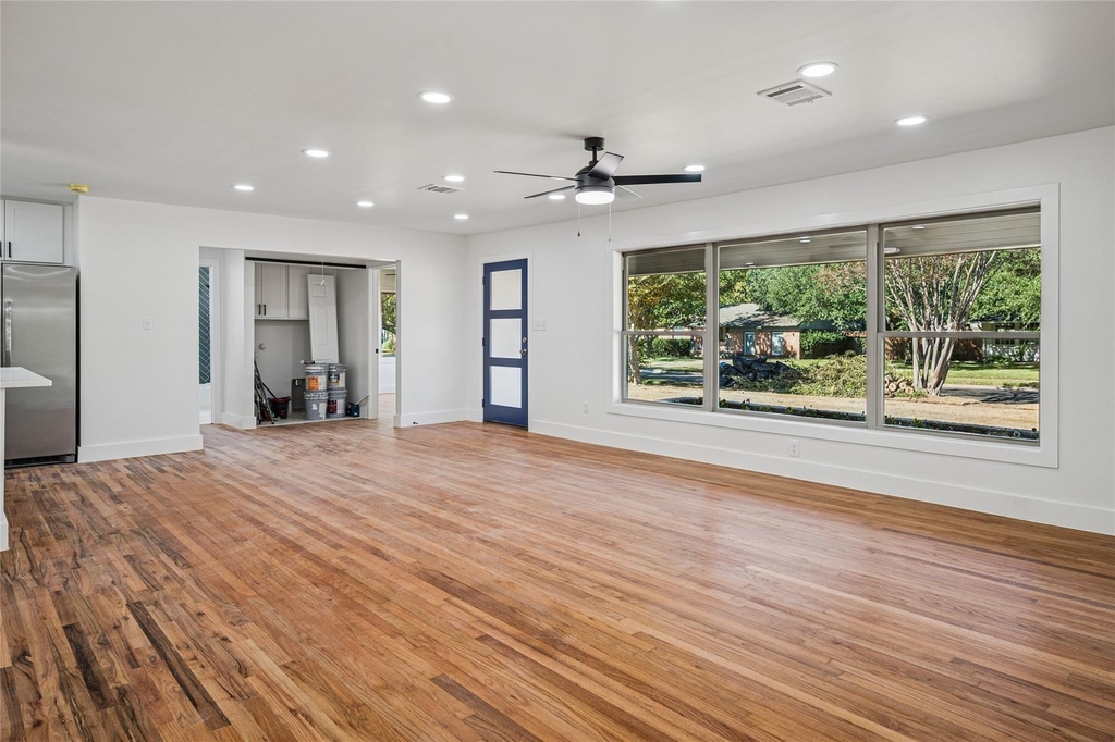 9946 Kilarney Drive - Photo 7