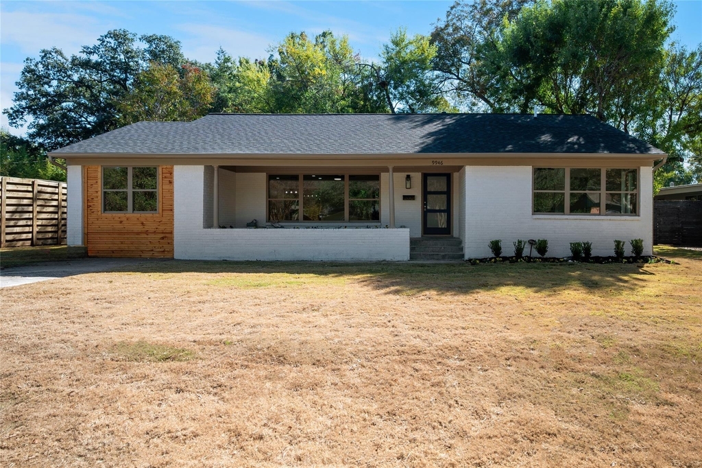 9946 Kilarney Drive - Photo 0