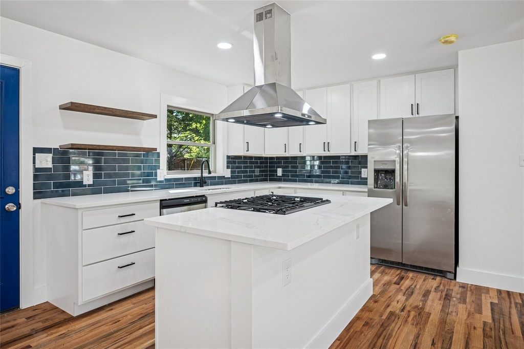 9946 Kilarney Drive - Photo 8