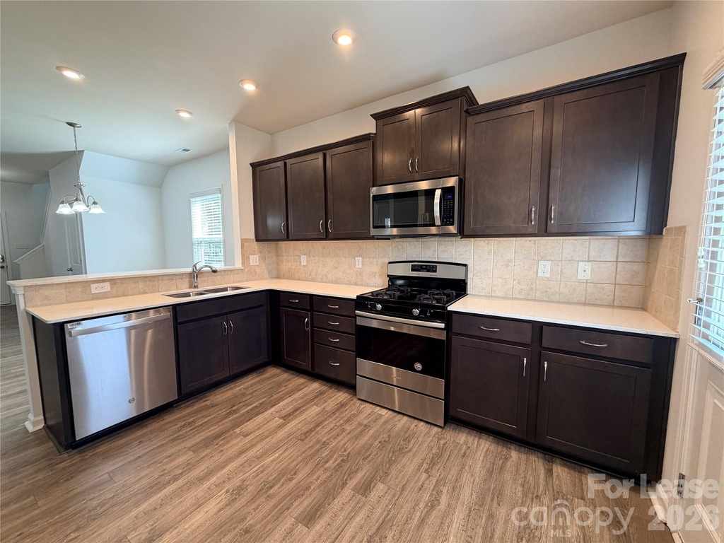 7106 Thornrose Drive - Photo 4