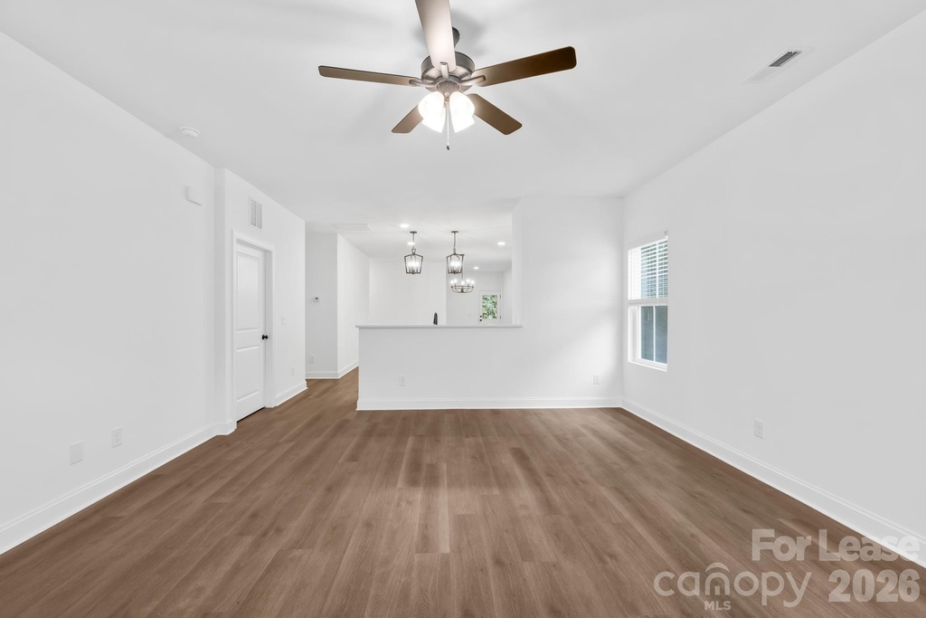 354 W Moore Avenue - Photo 9