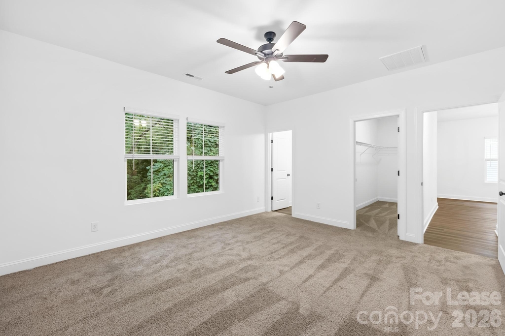 354 W Moore Avenue - Photo 10