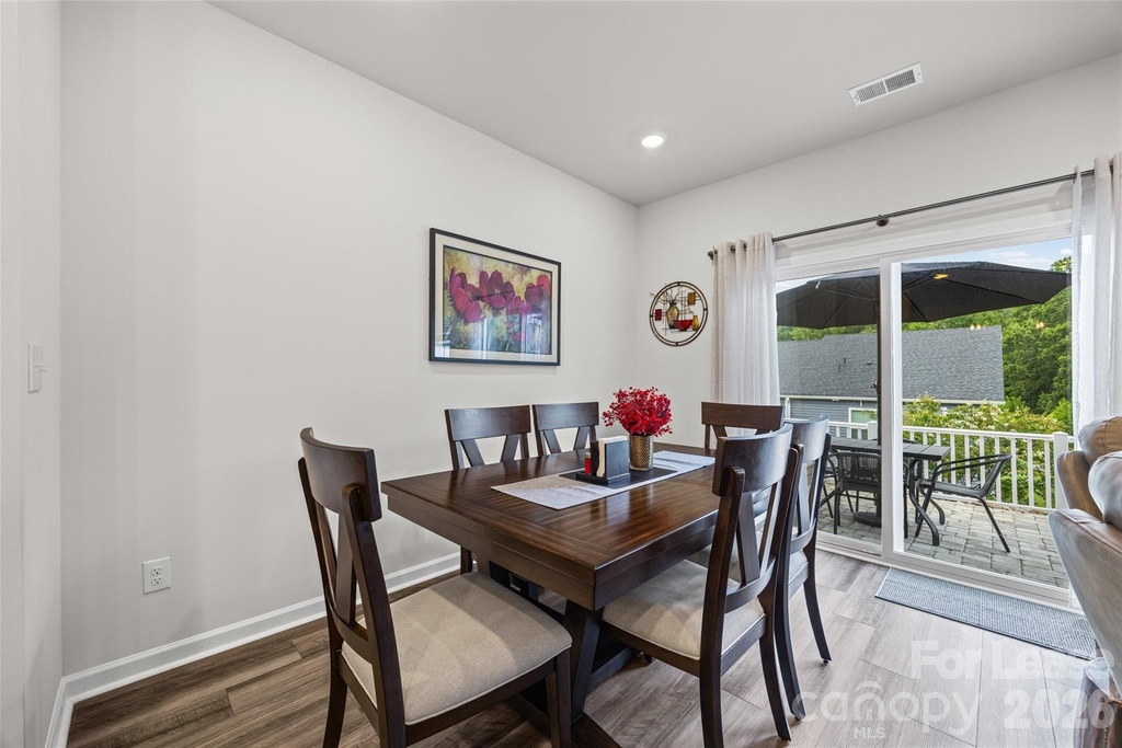 515 Tayberry Lane - Photo 7