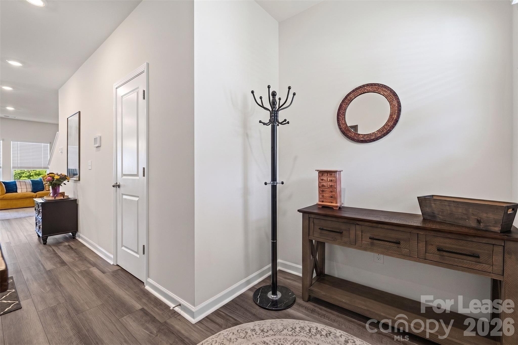 515 Tayberry Lane - Photo 2