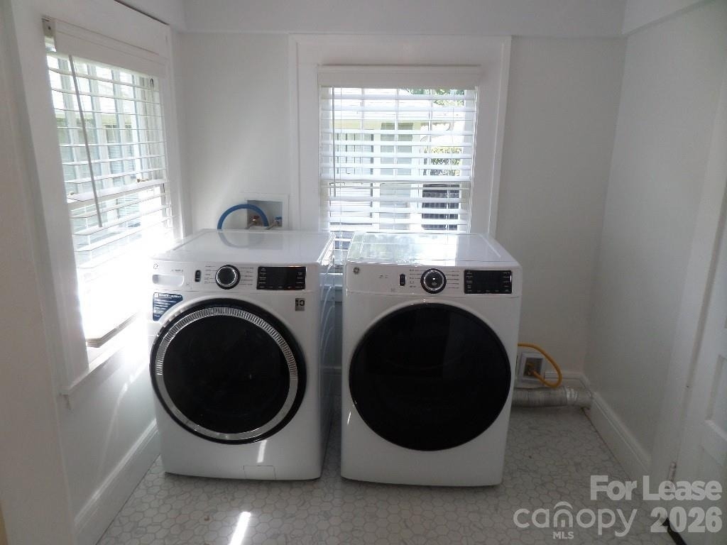 421 Rensselaer Avenue - Photo 11