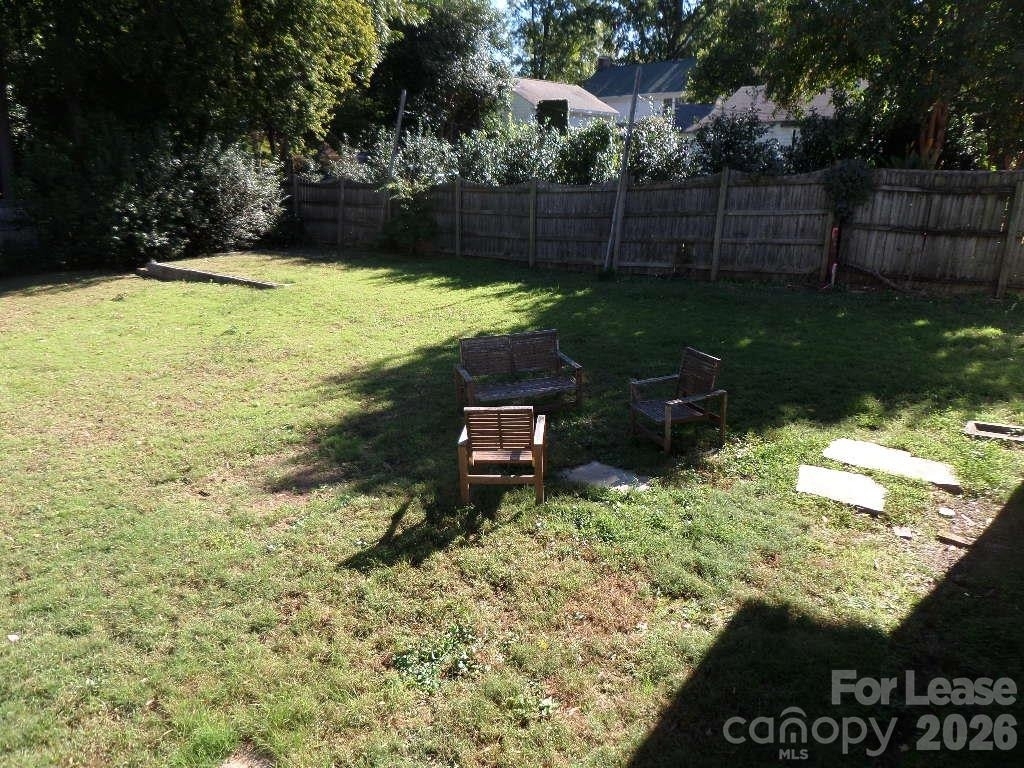 421 Rensselaer Avenue - Photo 13