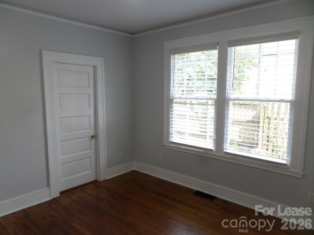 421 Rensselaer Avenue - Photo 7