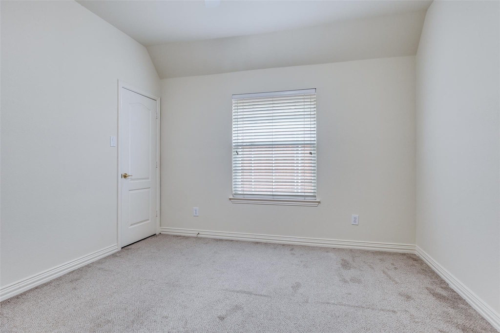 6613 Lynch Lane - Photo 17