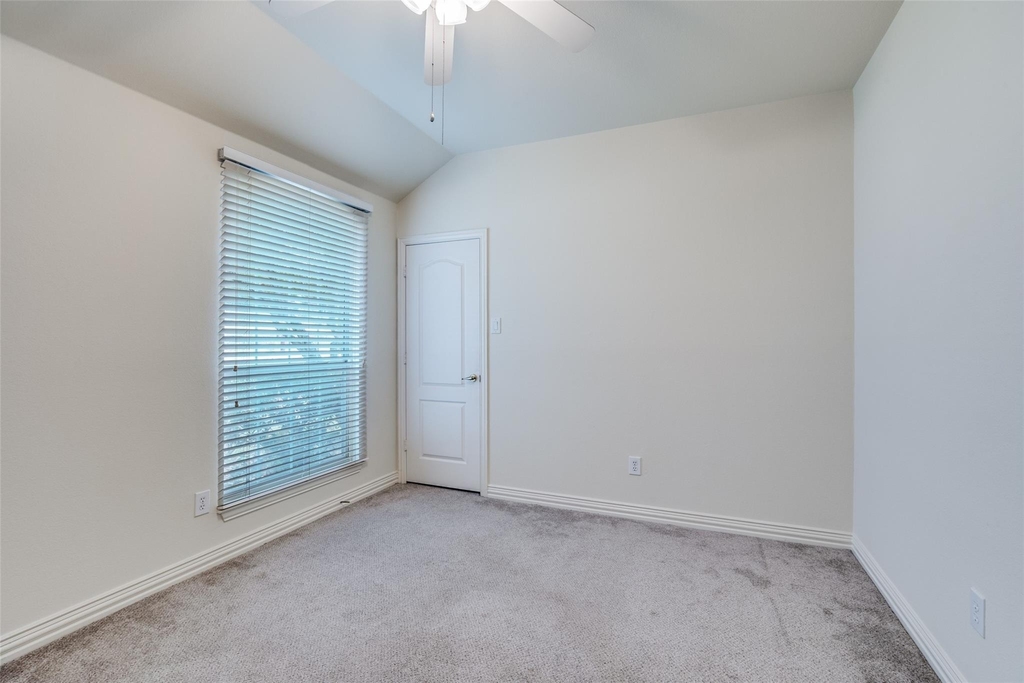 6613 Lynch Lane - Photo 19