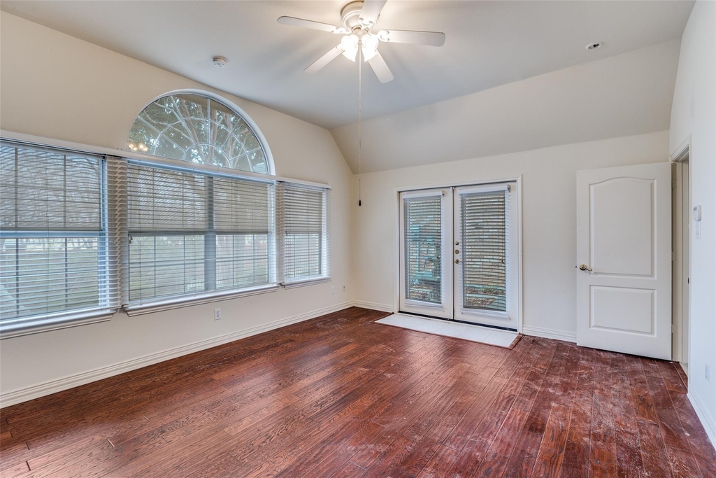 6613 Lynch Lane - Photo 12