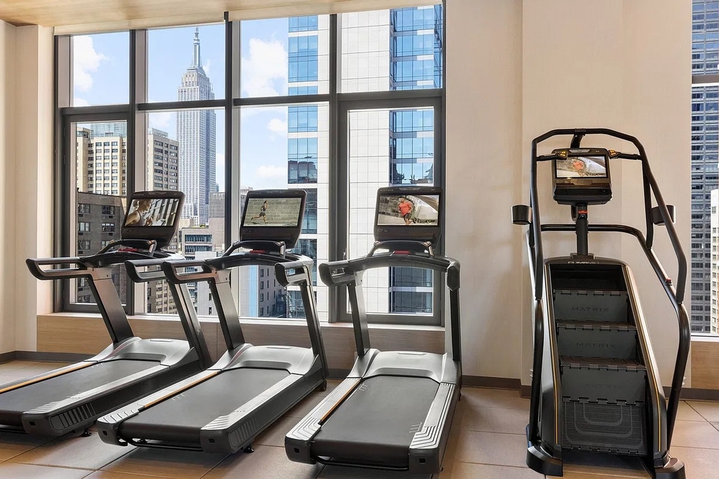 255 East 39th Street - Photo 12