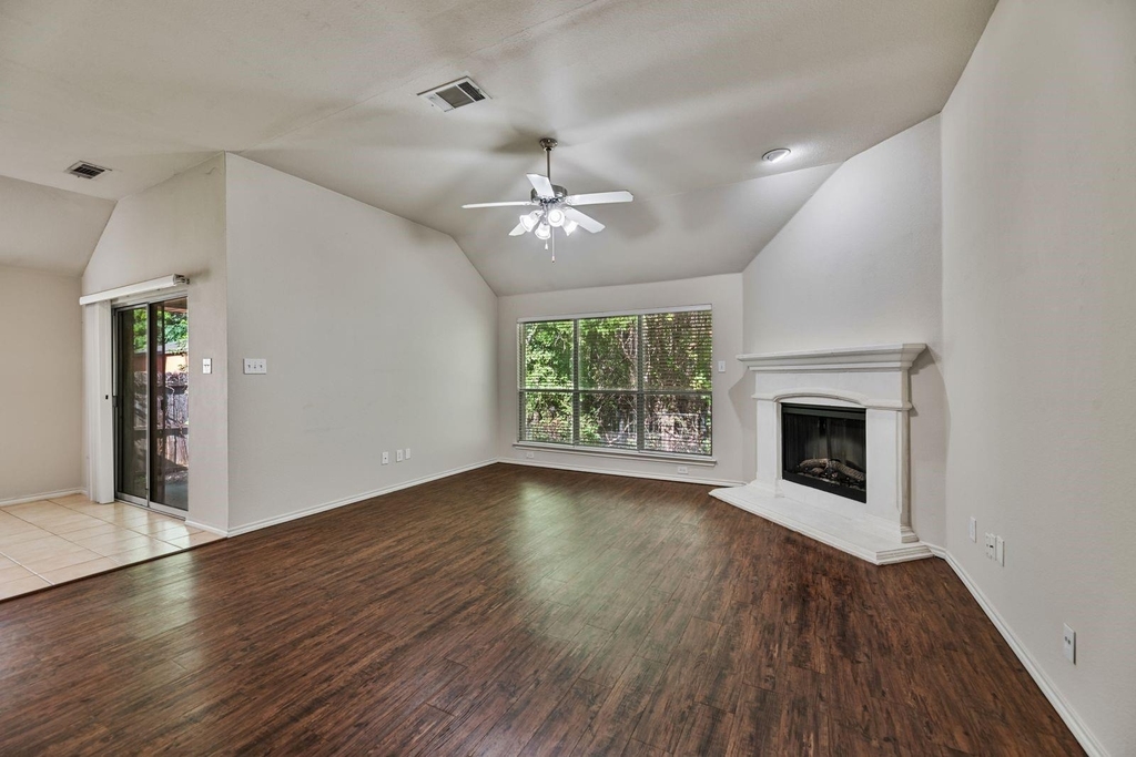 5732 Derek Way - Photo 6