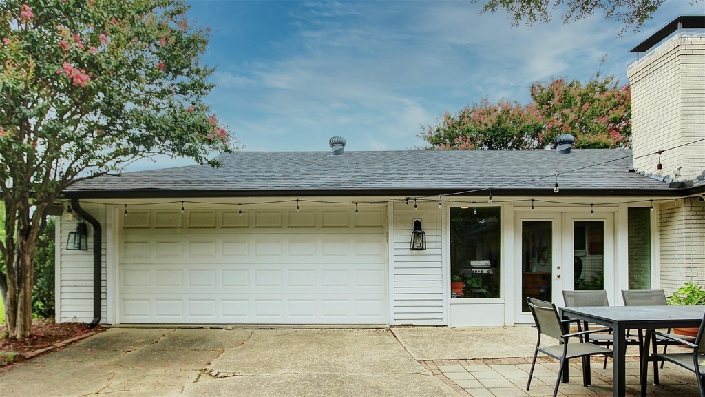 3230 Camelot Drive - Photo 24