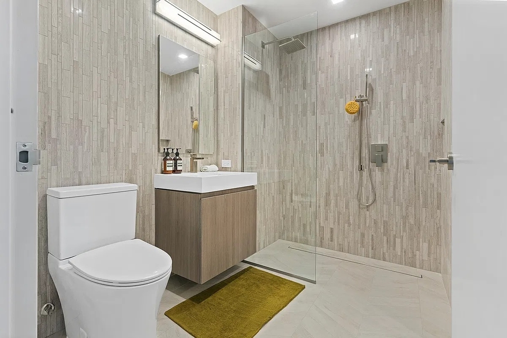 644 East 14th Street - Photo 13