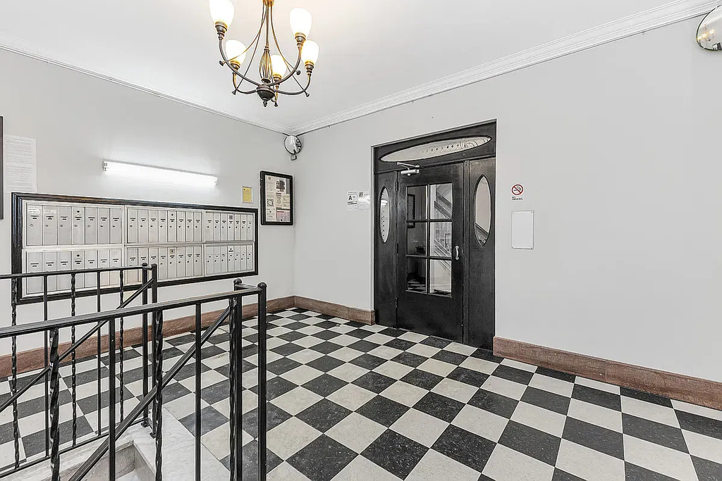 328 West 83rd Street - Photo 4