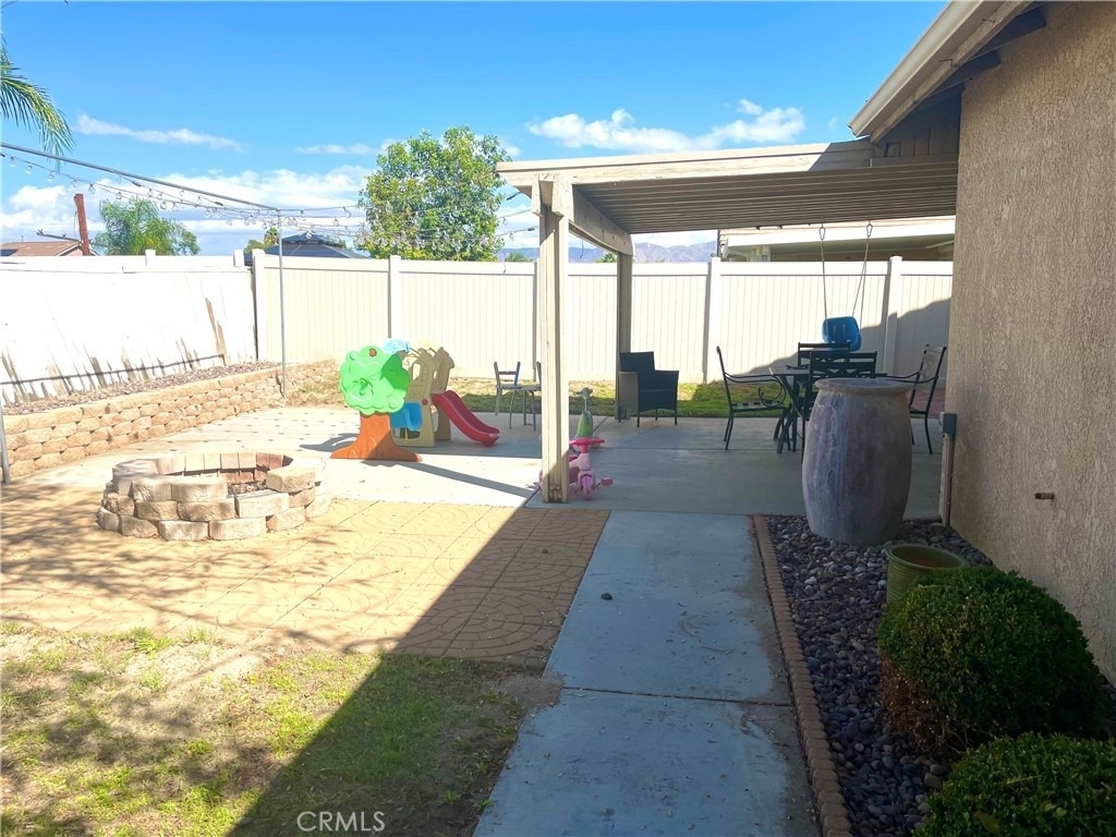 2724 Cambridge - Photo 20