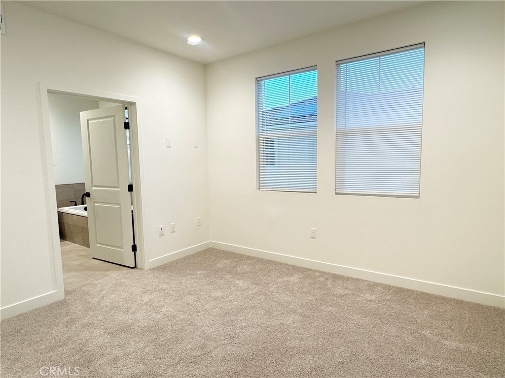 16741 Douglas  Ave - Photo 26