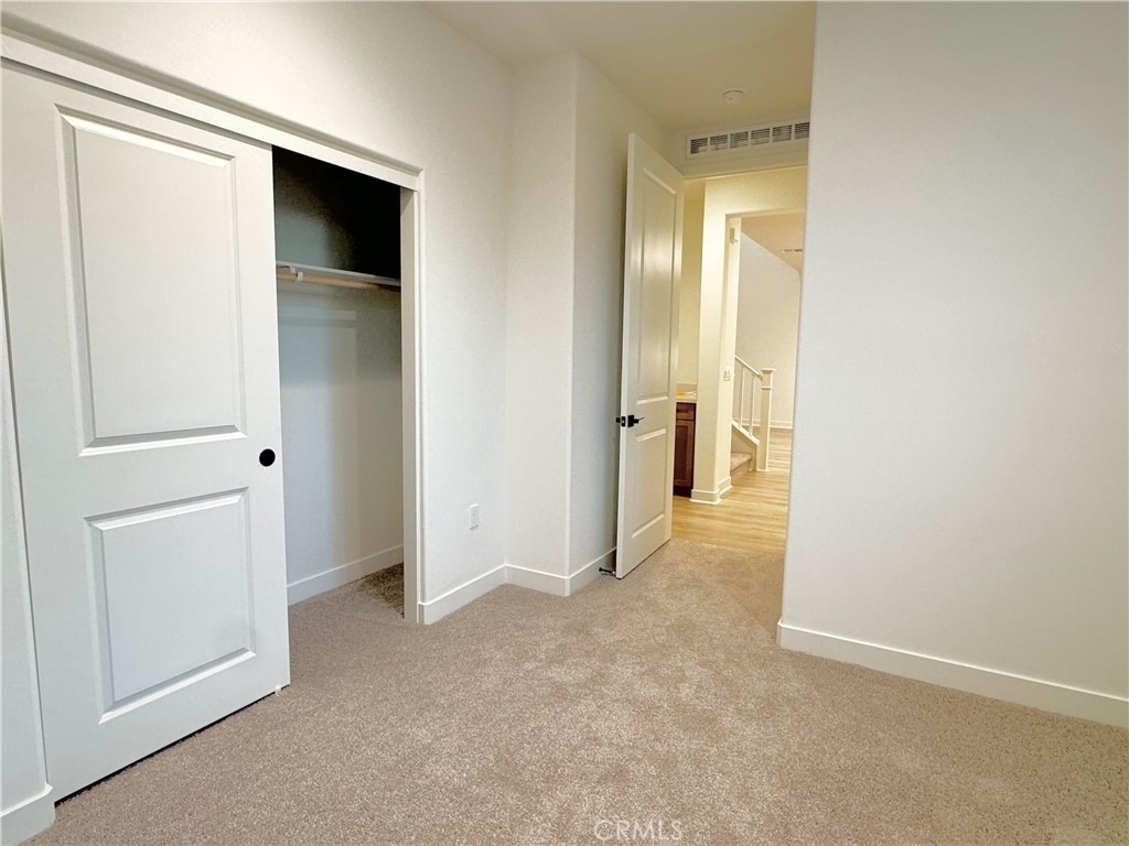 16741 Douglas  Ave - Photo 27