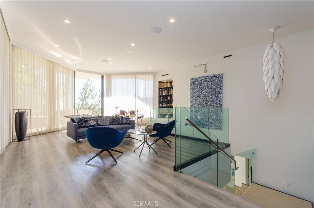510 Leslie - Photo 18
