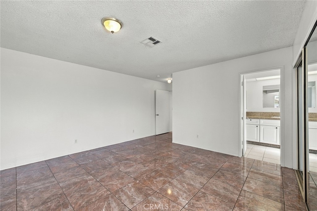 1204 E Avenue Q4 - Photo 16