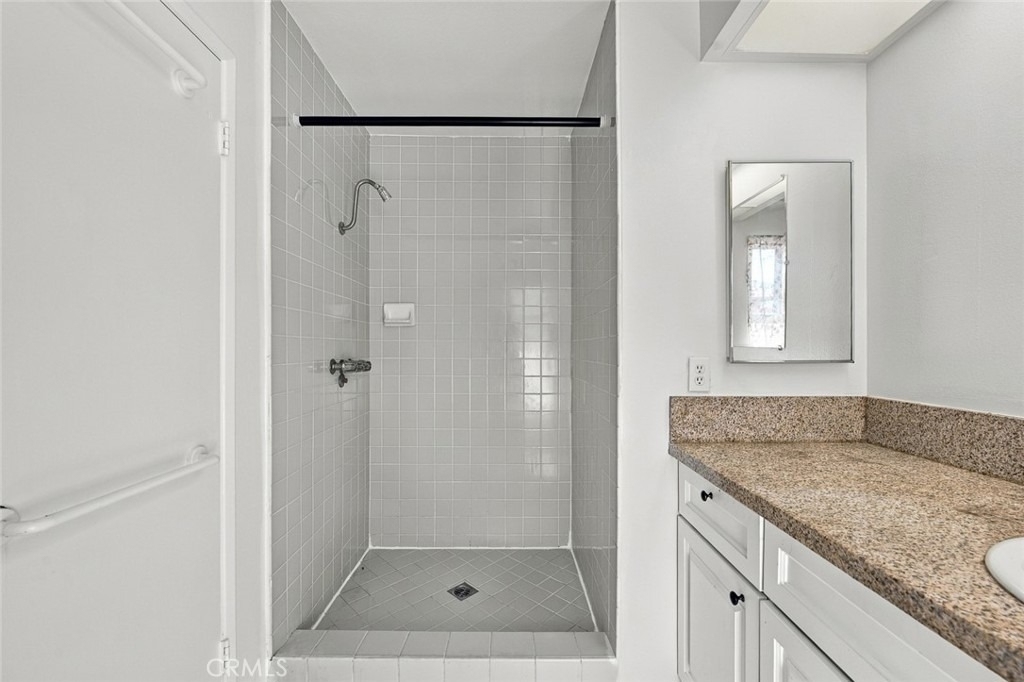 1204 E Avenue Q4 - Photo 20