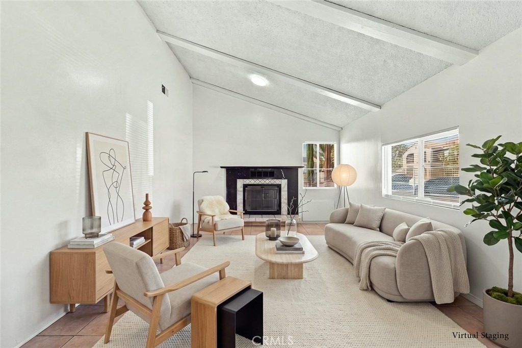 1204 E Avenue Q4 - Photo 1