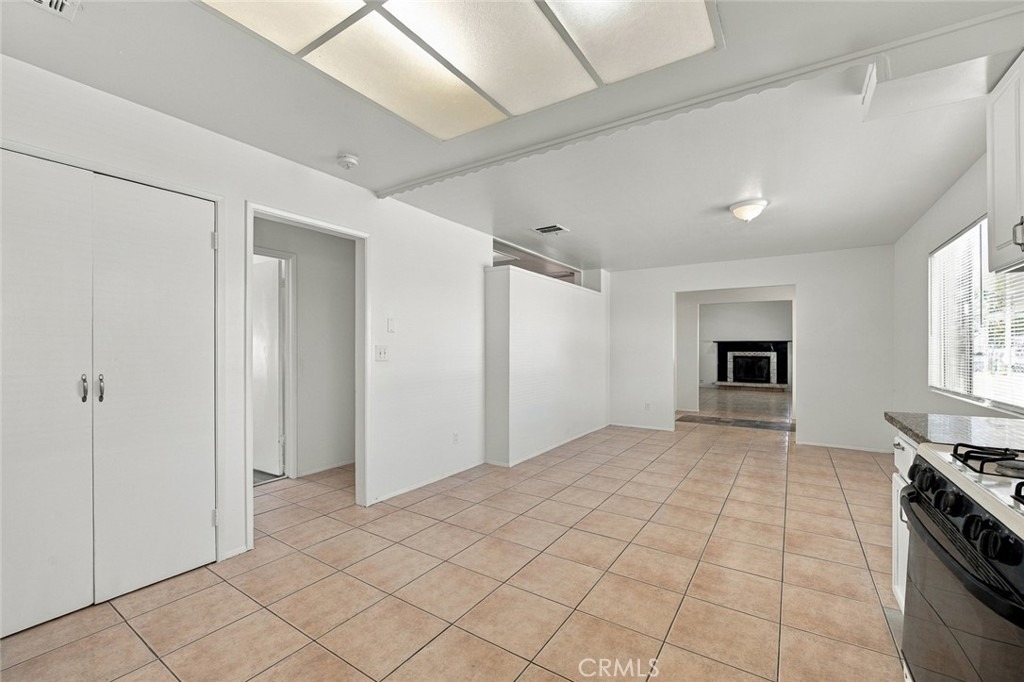 1204 E Avenue Q4 - Photo 13