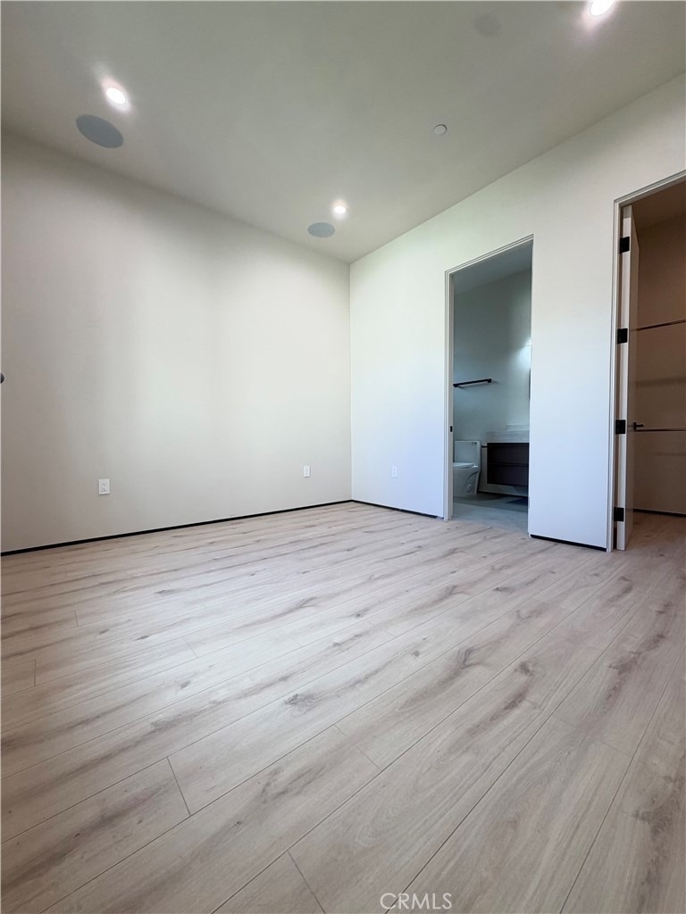 13720 Collins - Photo 9