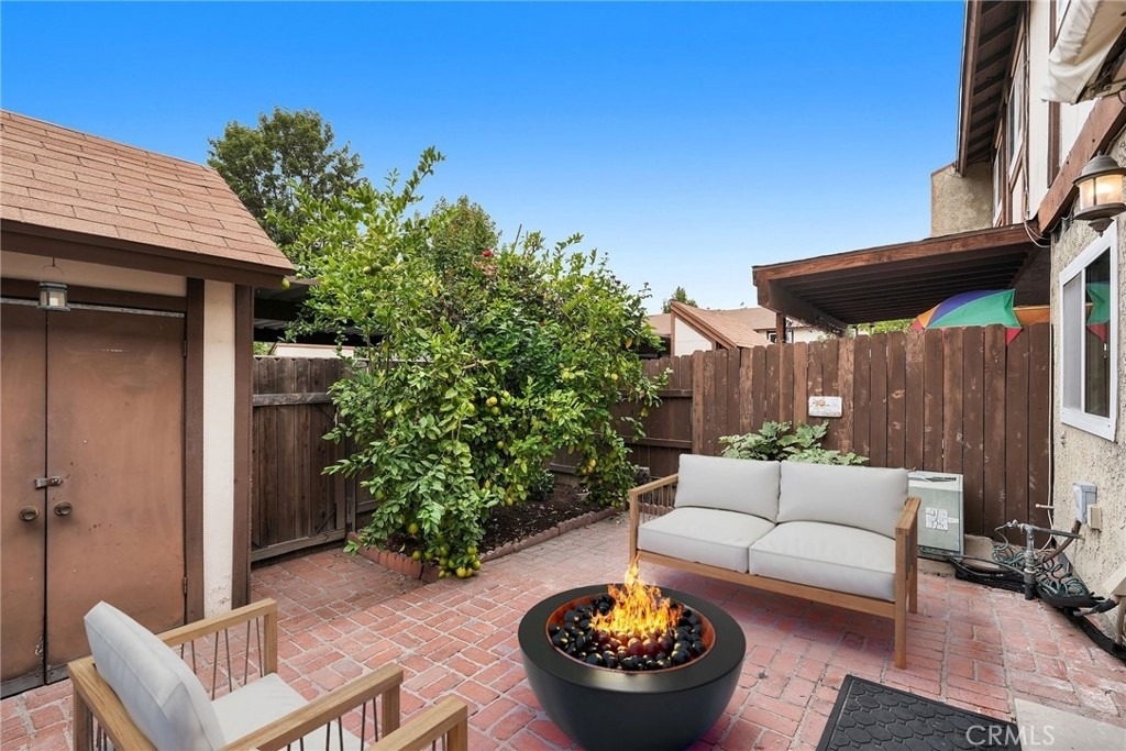 19024 Archwood Street - Photo 24
