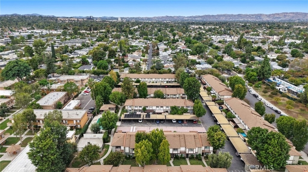 19024 Archwood Street - Photo 35