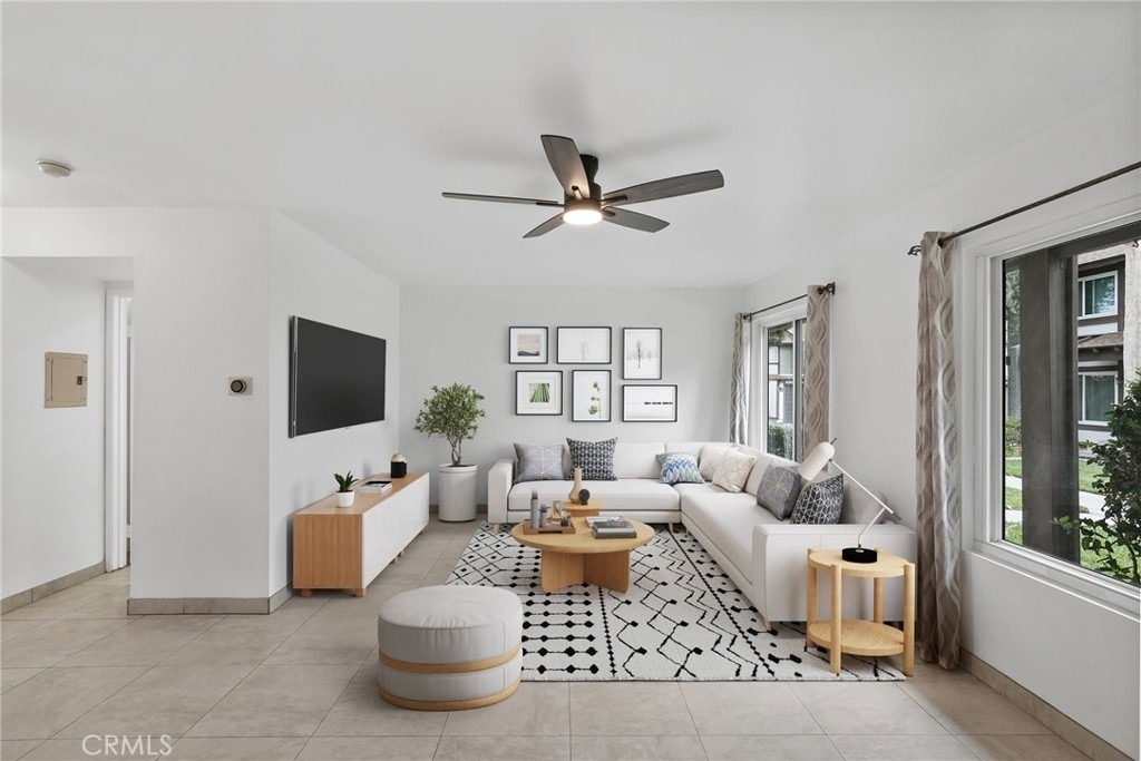 19024 Archwood Street - Photo 8