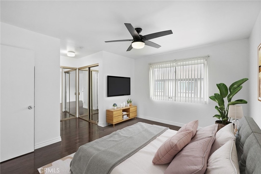19024 Archwood Street - Photo 17