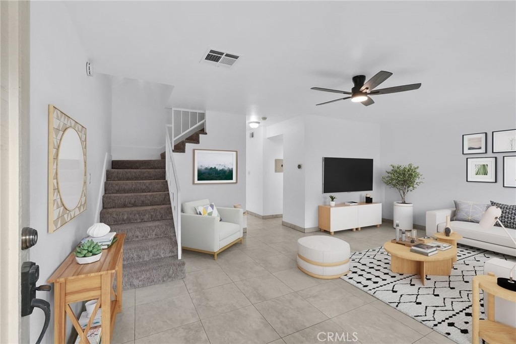 19024 Archwood Street - Photo 6