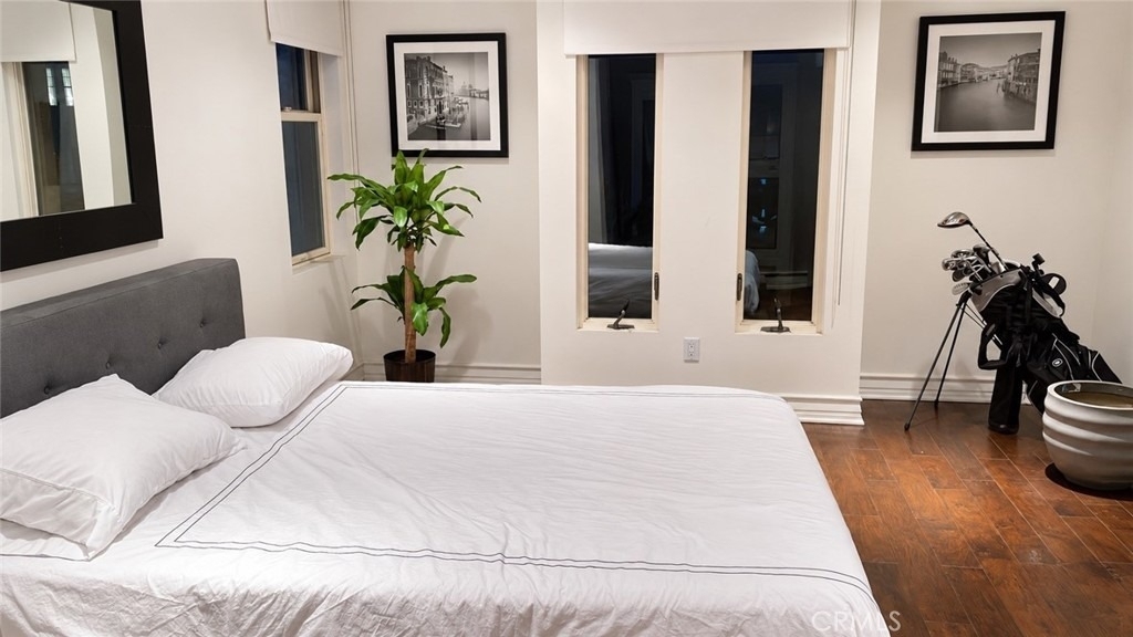 122 N Clark Drive - Photo 9