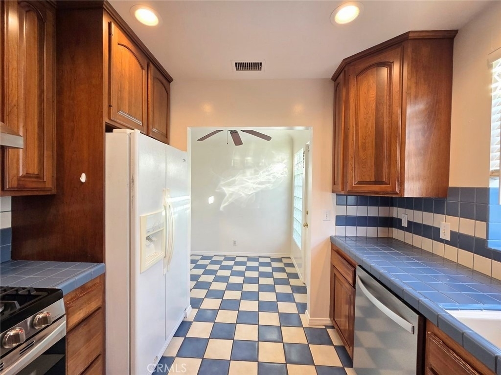 152 Granada Avenue - Photo 10
