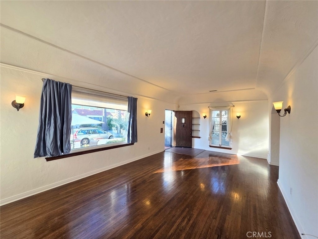 152 Granada Avenue - Photo 3