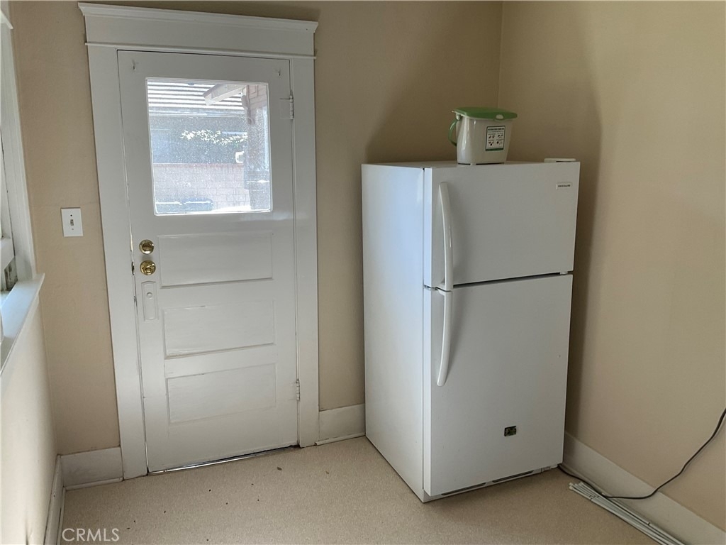 175 N B Street - Photo 25