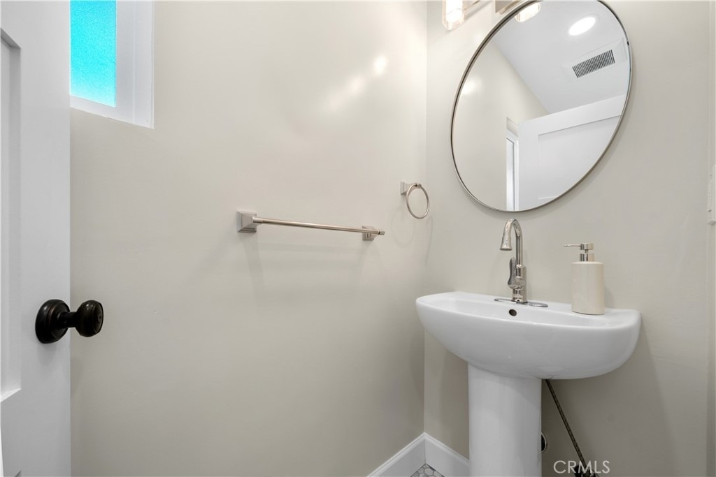 5010 Elmwood - Photo 24
